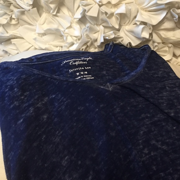 American Eagle Favorite Tee