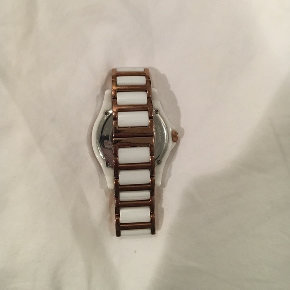 Authentic Michael Kors Rosegold/white watch! - Picture 3 of 3
