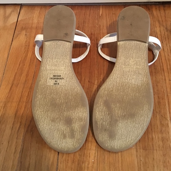 American Rag sandals - Picture 2 of 3