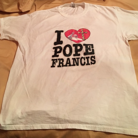 MENS POPE T-SHIRT - Picture 2 of 4