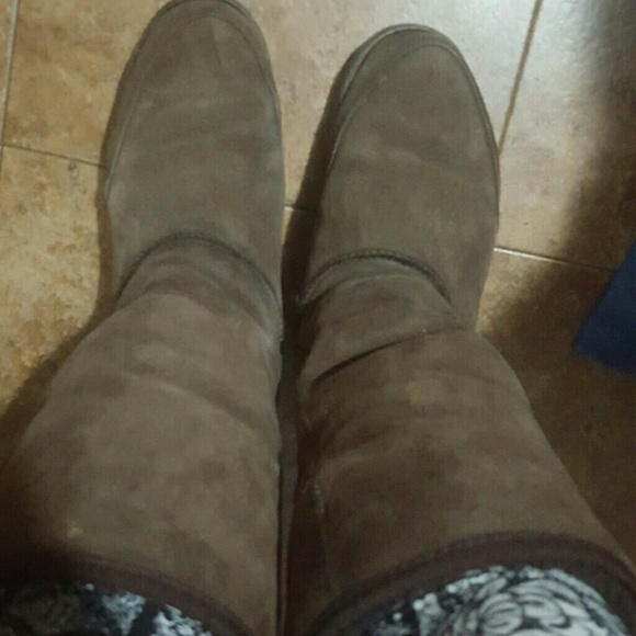 Flash sale!!! Size 7 authentic ugg boots