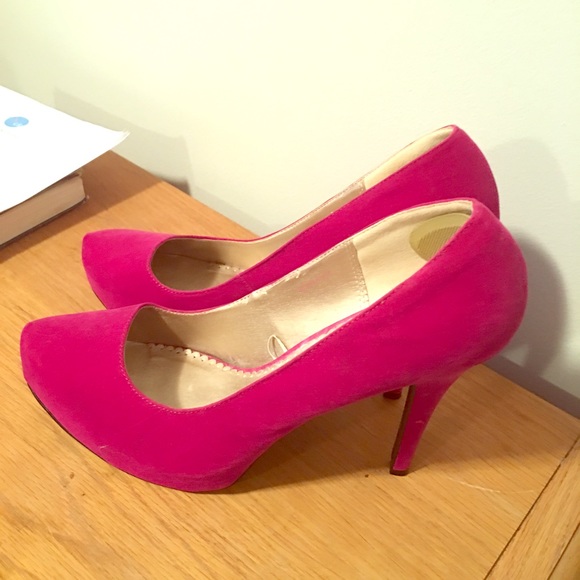 Fuschia suede heels