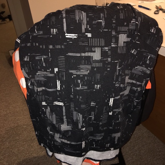 Small black patterned Lula Roe Irma