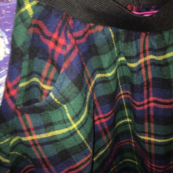 Say What? Dresses & Skirts - Plaid skirts with pockets !