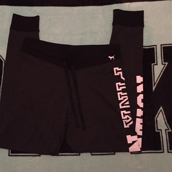 🚫SOLD🚫 Victoria's Secret Pink Campus Leggings - Picture 2 of 4