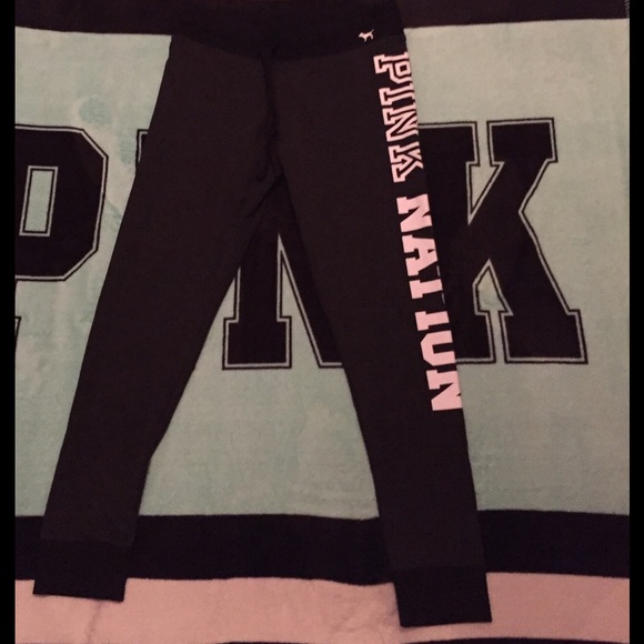 🚫SOLD🚫 Victoria's Secret Pink Campus Leggings - Picture 3 of 4