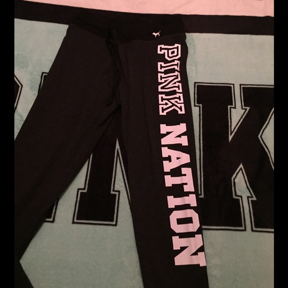 🚫SOLD🚫 Victoria's Secret Pink Campus Leggings - Picture 4 of 4