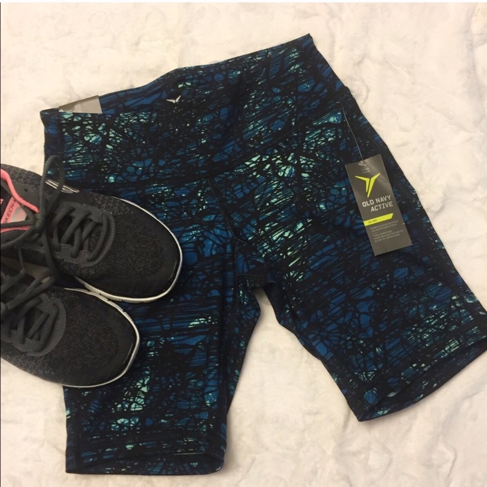 NEW🔹OLD NAVY "Active Go Dry" Shorts