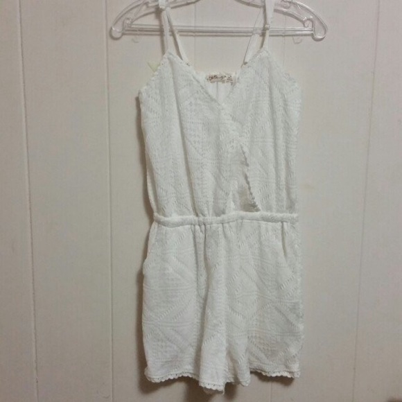 Adjustable strap white romper