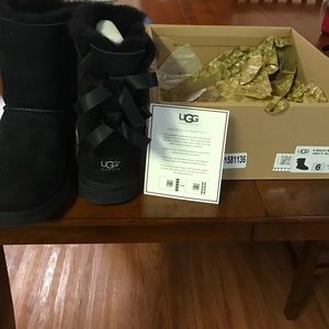 UGG Boots Mininal Wear. Very Comfortable Women's 8