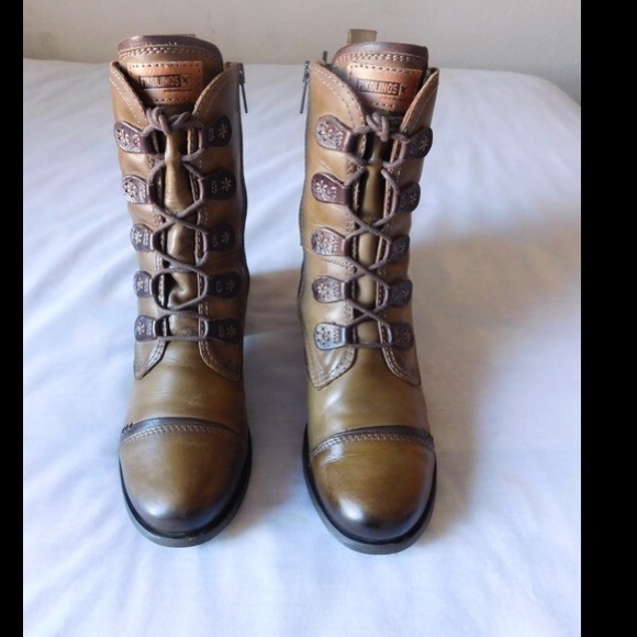 Divine Pikolinos Boots W/Side Zipper &Cute Details