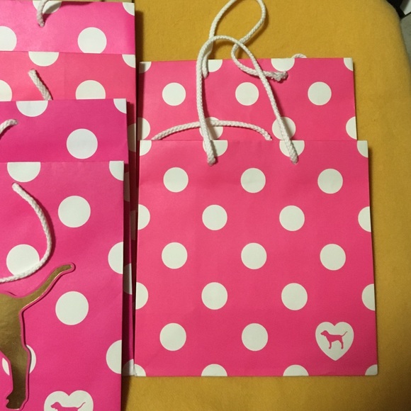 7 VS Pink medium and mini bags! - Picture 3 of 4