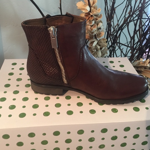 Booties - Picture 3 of 4