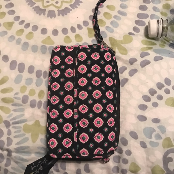 Vera Bradley Smartphone Wristlet