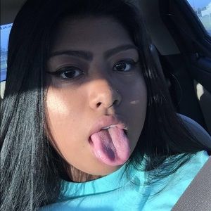 Meet your Posher, Samantha