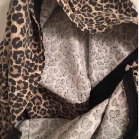 Leopard vs pink backpack main image 4