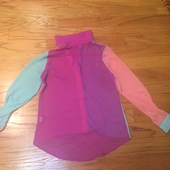Colorblock blouse - Picture 2 of 2