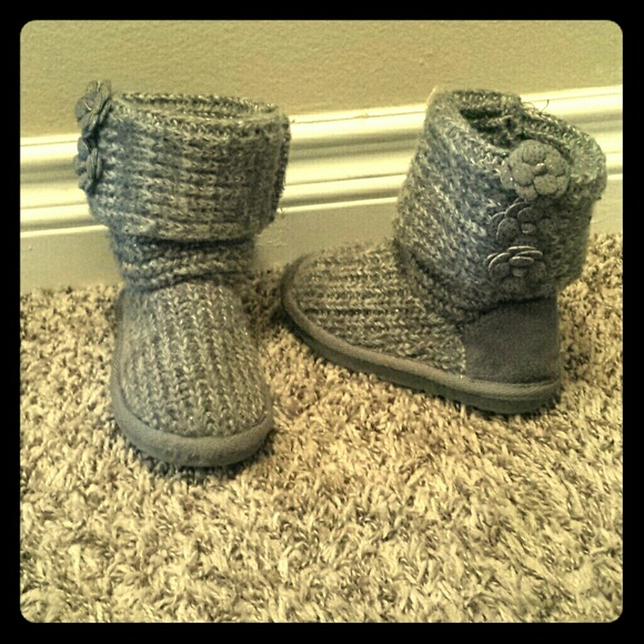 Gray sweater boots