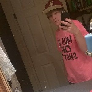 Meet your Posher, Dakota