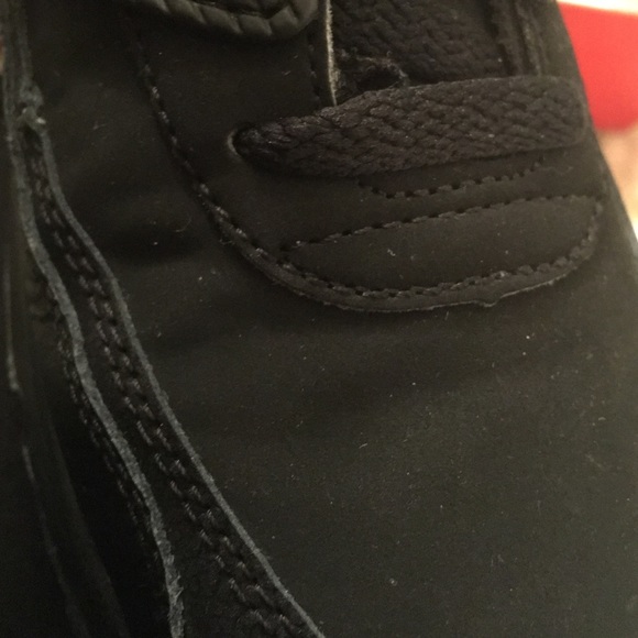 Shoes, worn once, slight creases - Picture 4 of 4