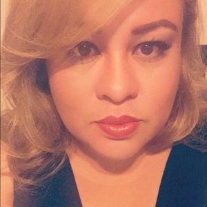 Meet your Posher, Juanita