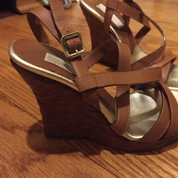 Michael Kors Basketweave wedges - brown size 7.5 - Picture 3 of 3