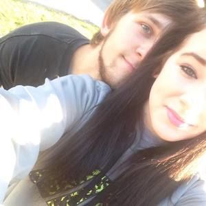 Meet your Posher, Kendra