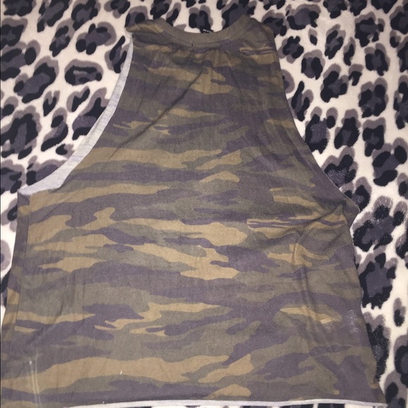 Muscle Tank - Picture 3 of 4