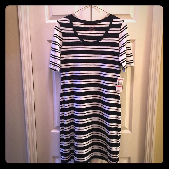 Vineyard Vines Dresses & Skirts - Vineyard Vines T-Shirt Dress