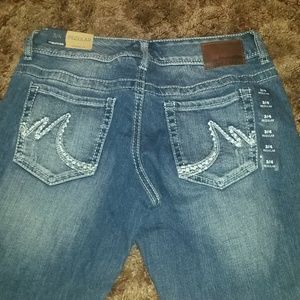 " Sale" Maurices Jeans