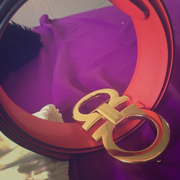 Reversible ferragamo belt