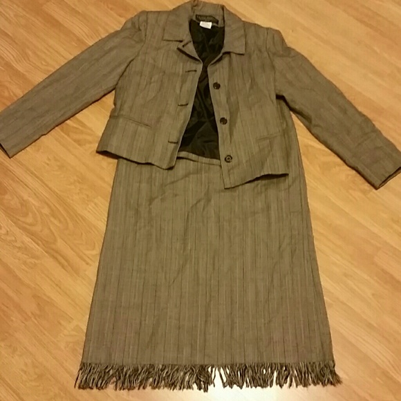 Women's suit