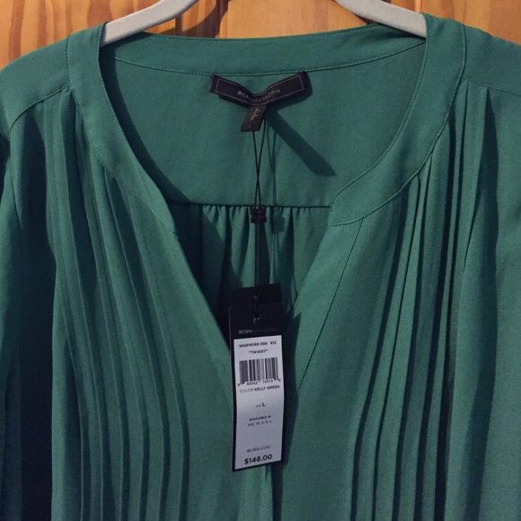 BCBG maxazria Twiggy green top - size L