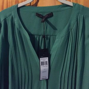 BCBG maxazria Twiggy green top - size L