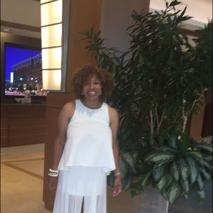 Meet your Posher, Lela