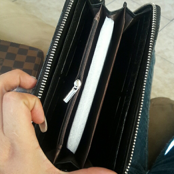 Fashion wallet - Picture 3 of 3