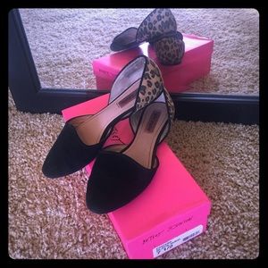 Bestey Johnson Flats with original box - Size 7.5