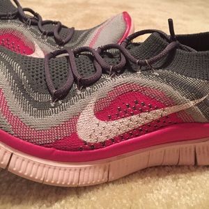 Nike Free Flyknit size 9