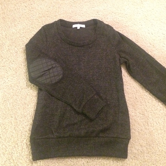 Sweater - Picture 2 of 3