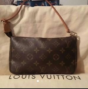 Louis Vuitton Pouchette (SOLD)