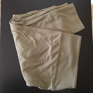LulaRoe leggings Olive Colored- Tall & Curvy - TC
