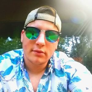 Meet your Posher, Josh