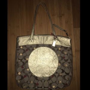 **AUTHENTIC** Coach Tote handbag (rare collection)