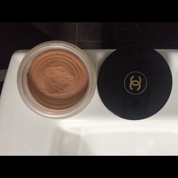 Chanel Soleil de tan bronzer base
