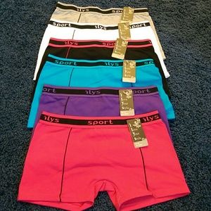 Workout shorts / Undershorts