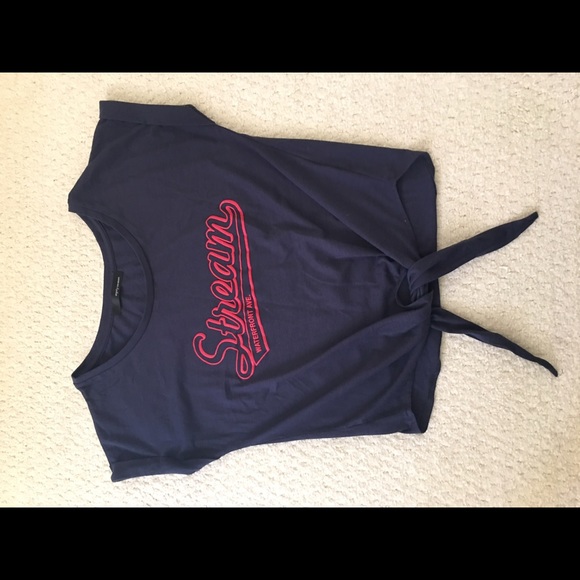Mysty woman front knot tee