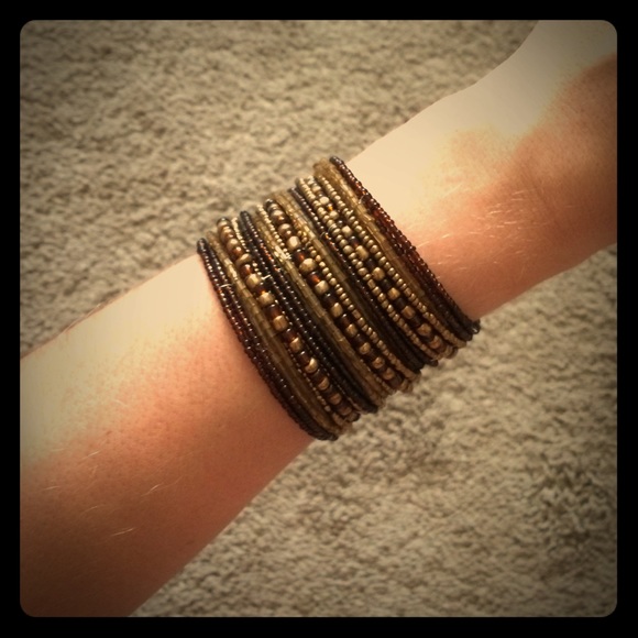 Gold and amber beaded bracelet