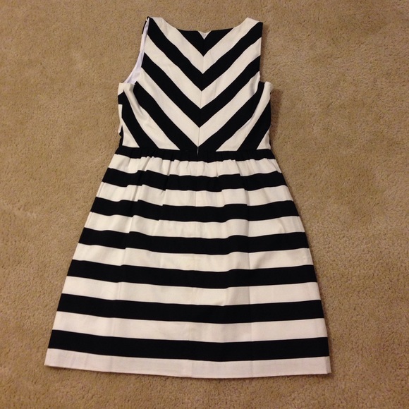 NWT Ann Taylor Loft Sleeveless striped dress 6 - Picture 3 of 3