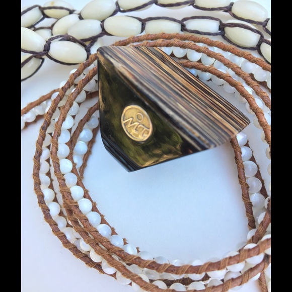 ⭐️African exotic wood oversized ring - Picture 2 of 4