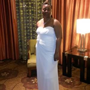 Meet your Posher, Latisha